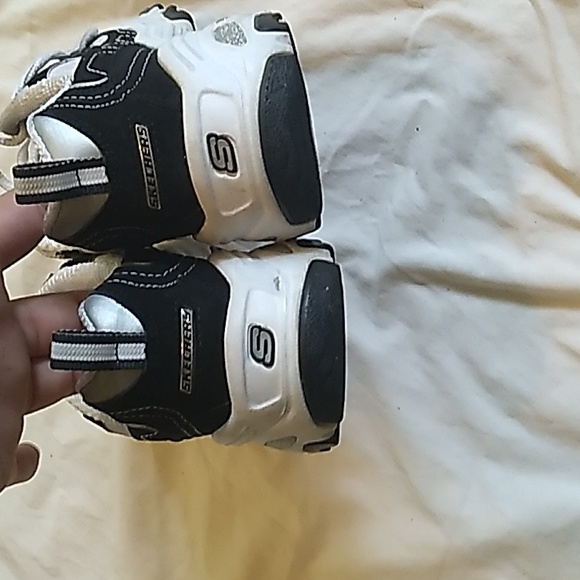 Women's Skechers D'Lites black and white shoes size 6.5 Excellent shape!!! EUC😍 - Picture 8 of 8